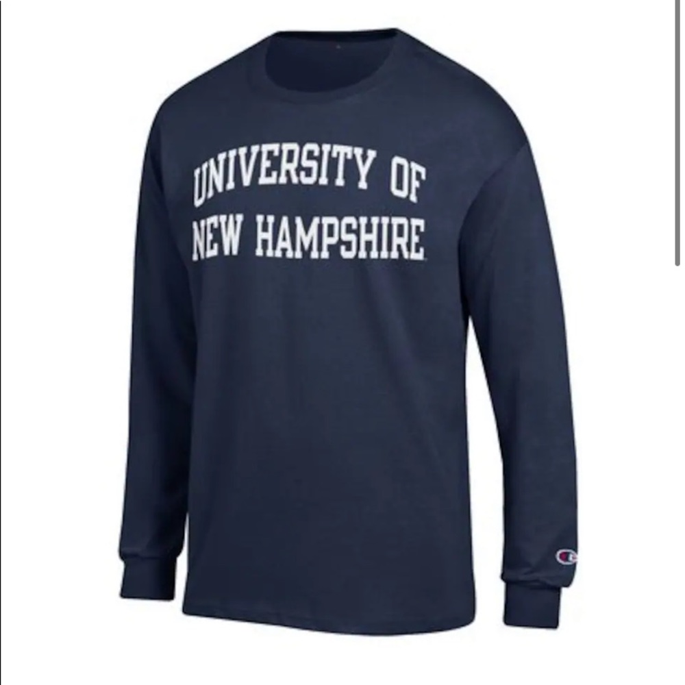 ✨3/$25✨University of New Hampshire long sleeve shirt